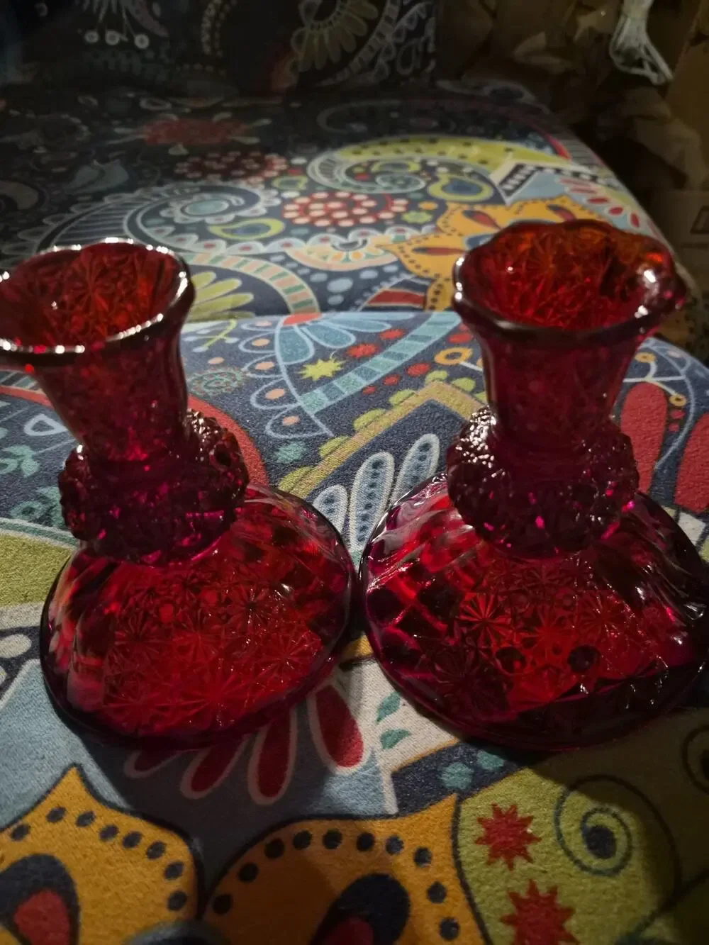 Vintage Fenton Art Glass Daisy And Button Pattern Ruby Red Amberina Glows...